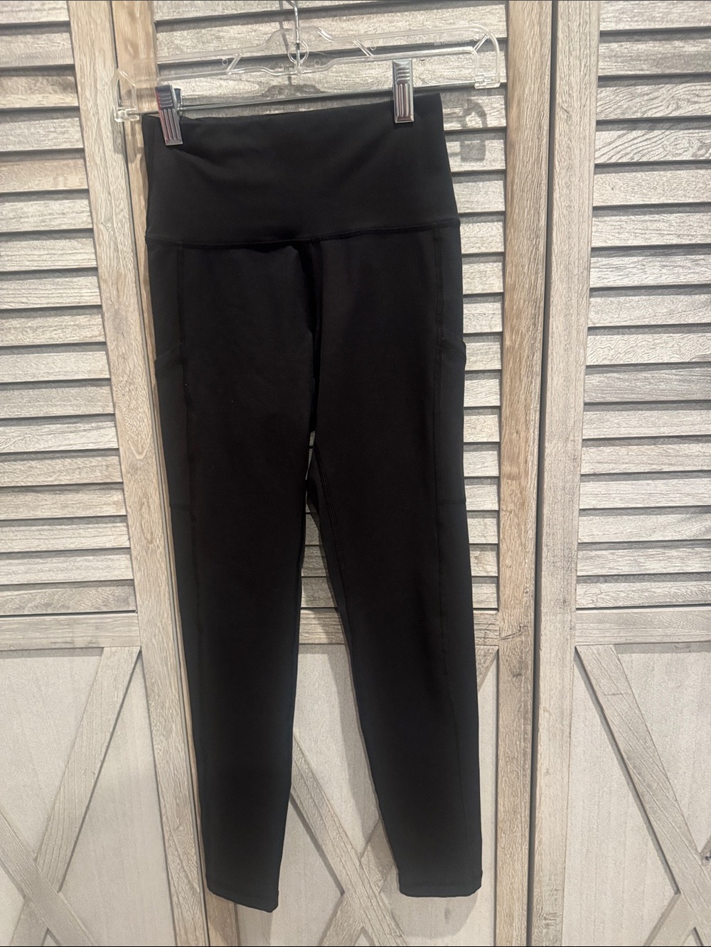 Off Line by aerie Black High-Waist Pocket Leggings Size Small